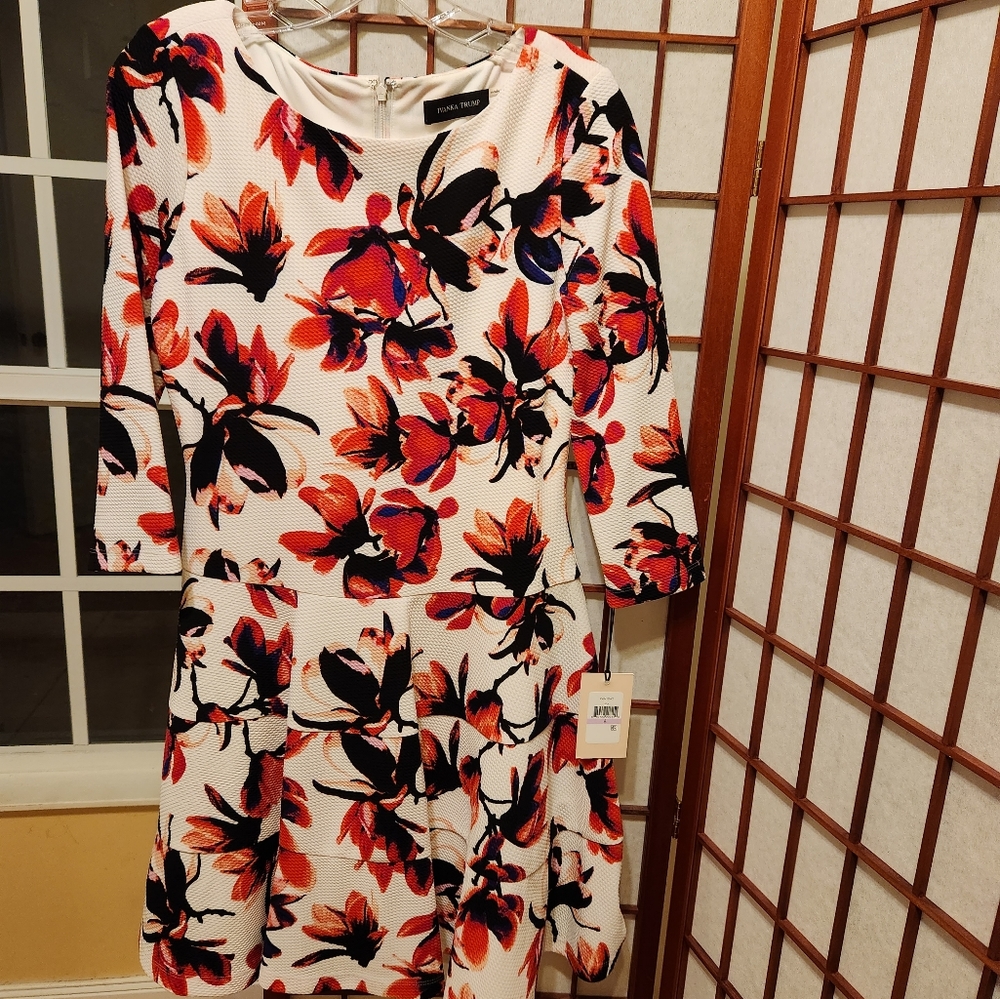 Ivanka Trump NWT 3/4 Sleeve Floral Dress